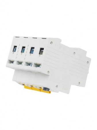 KARAT Автоматический выключатель дифференциального тока АВДТ 34 C32 100мА тип A IEK