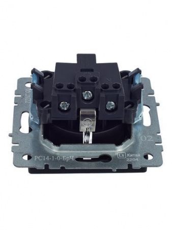 BRITE Розетка 1-местная с заземлением с защитными шторками 16А РС14-1-0-БрЧ черный IEK