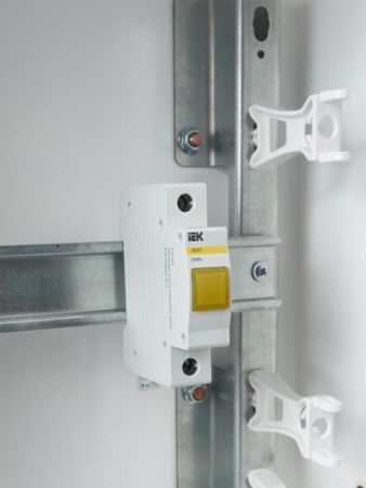 Лампа сигнальная ЛС-47 неон желтая IEK