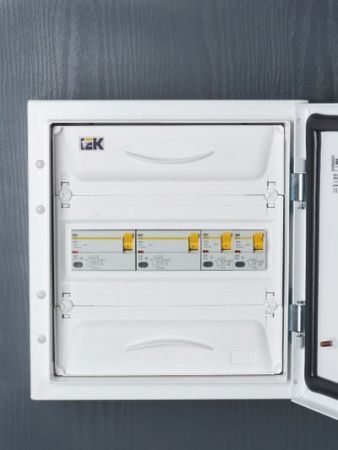 Выключатель дифференциальный (УЗО) ВД1-63 4Р 80А 300мА IEK