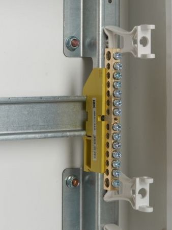 Шина PE "земля" на DIN-изол ШНИ-8х12-14-Д-Ж IEK