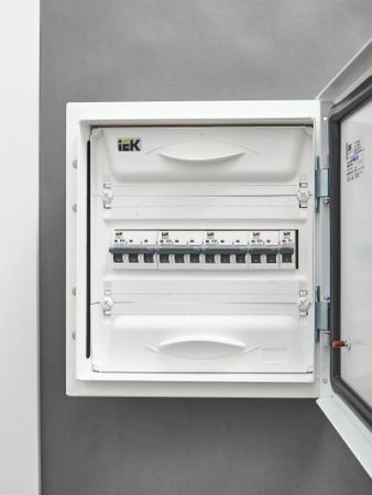 Выкл.автом.  3П  20А хар-ка C  6кА M06N IEK ARMAT