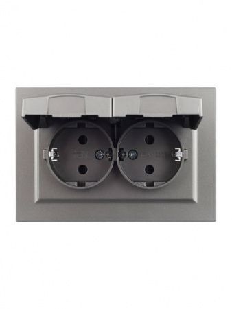BRITE Розетка 2-местная с заземлением с защитными шторками и крышкой 16А в сборе IP44 РСбш12-3-44-БрС сталь IEK
