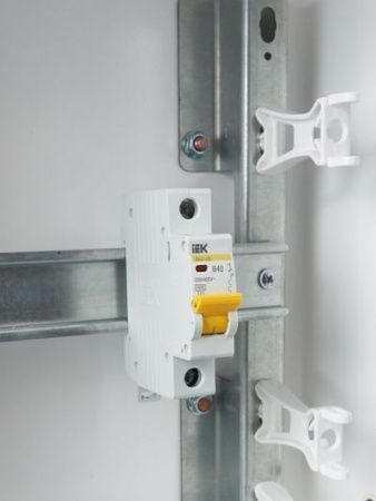 KARAT Автоматический выключатель ВА47-29 1P B 40А 4,5кА IEK
